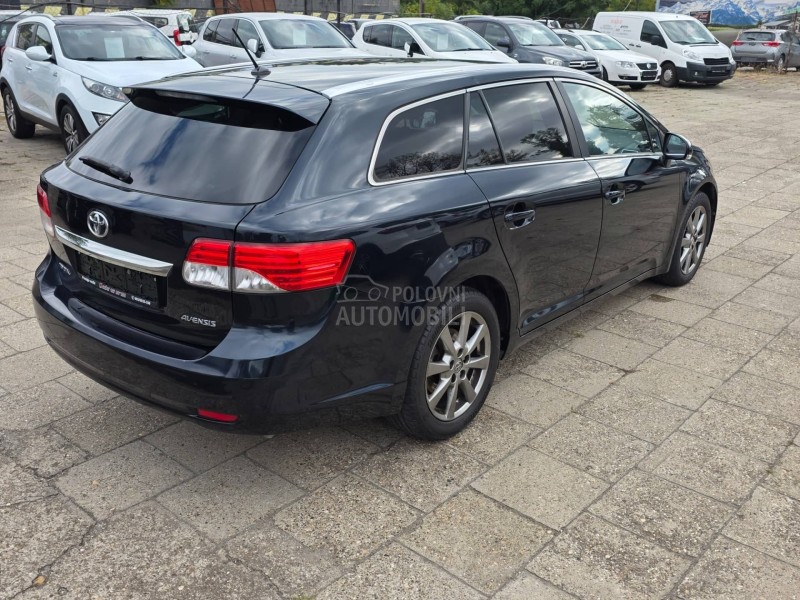 Toyota Avensis 2.0 d4d F U L/SERVI