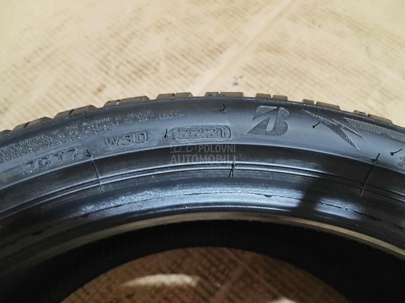 Bridgestone 225/40 R18 Zimska