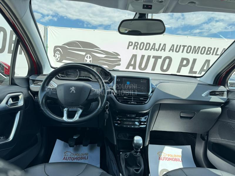 Peugeot 2008 ALLURE