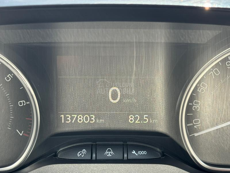 Peugeot 2008 ALLURE