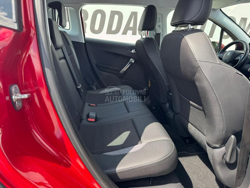 Peugeot 2008 ALLURE
