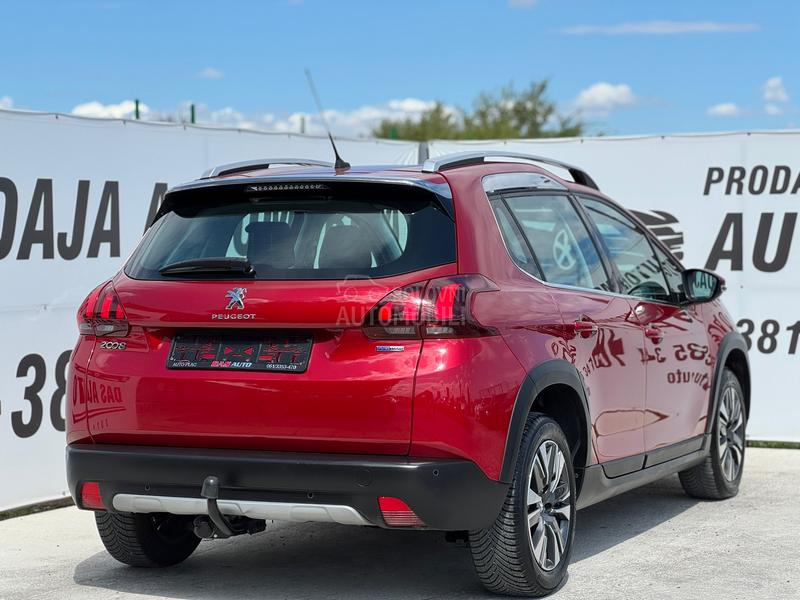 Peugeot 2008 ALLURE