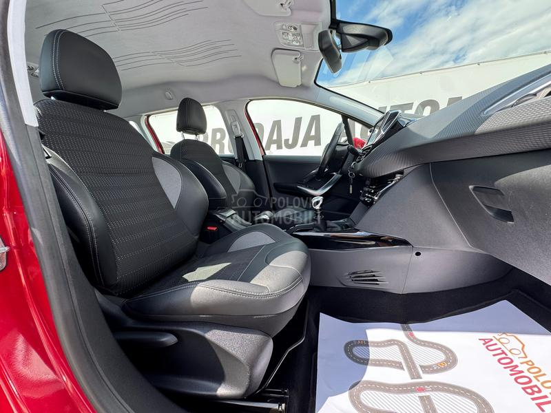 Peugeot 2008 ALLURE