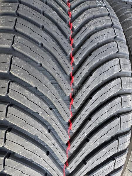 Bridgestone 245/45 R19 Zimska