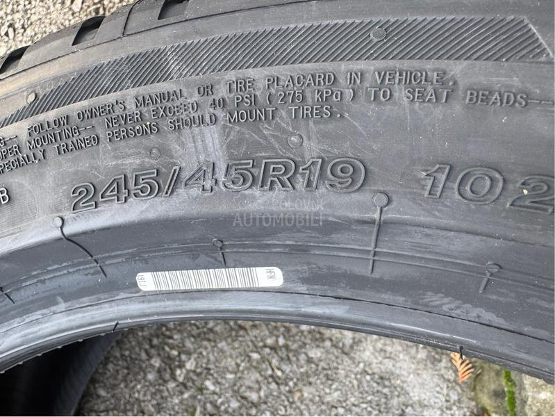 Bridgestone 245/45 R19 Zimska