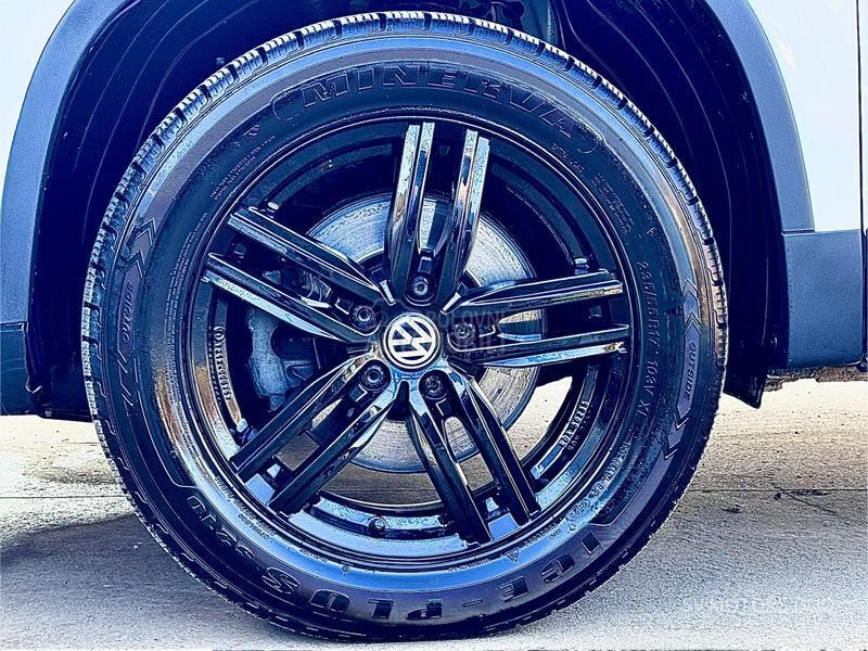 Volkswagen Tiguan 2.0TDI VELIK/SERV