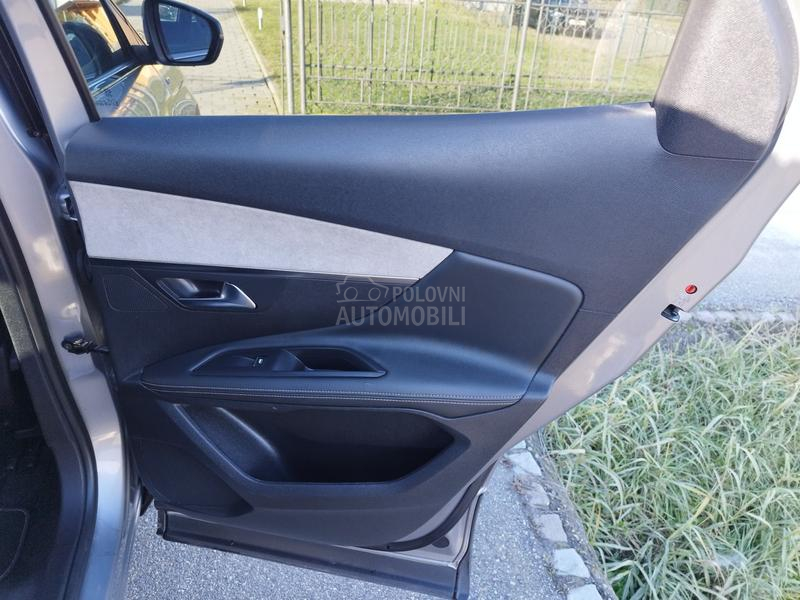 Peugeot 3008 1.5BLUEHDI GT 8mm