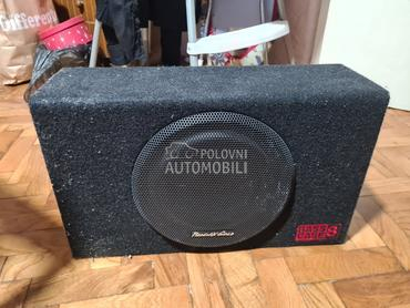 Bass Case 8 sa pojacivacem  