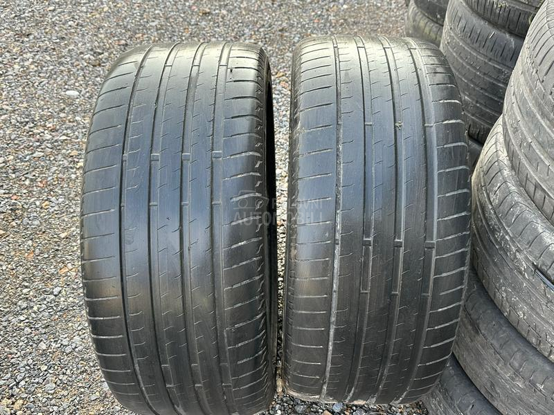Bridgestone 285/40 R22 Letnja