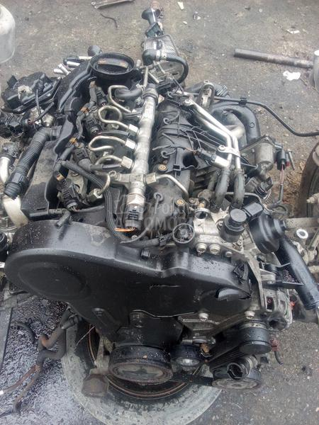 Audi A5 2011. god. -  kompletan auto u delovima