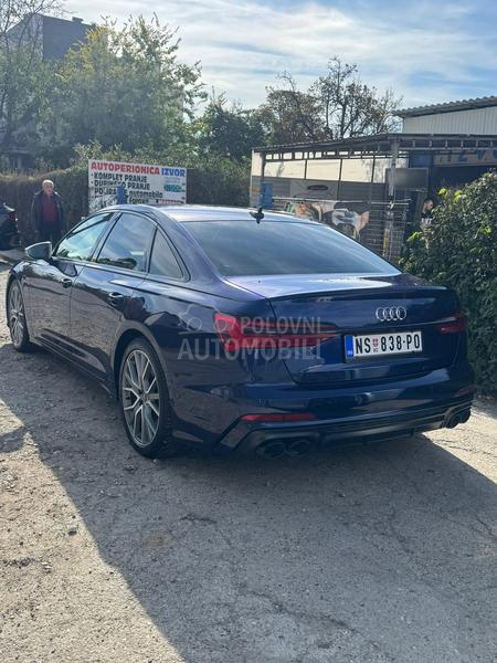 Audi S6 2967