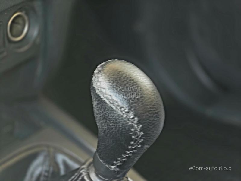 Mitsubishi L200 2.4 DC INVITE N1