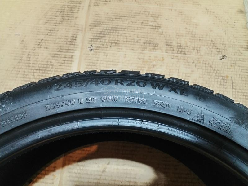 Continental 245/40 R20 Zimska