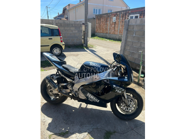 Yamaha YZF 750