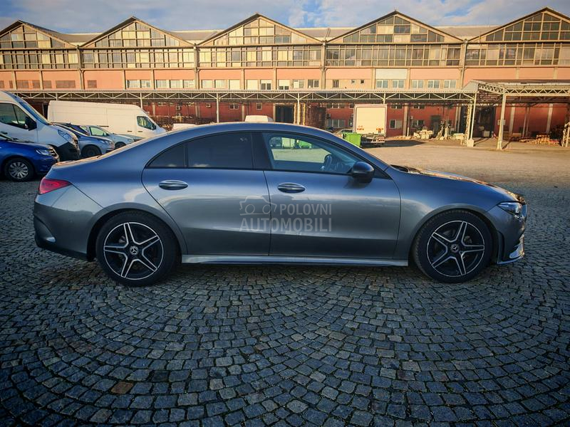 Mercedes Benz CLA 180 AMG