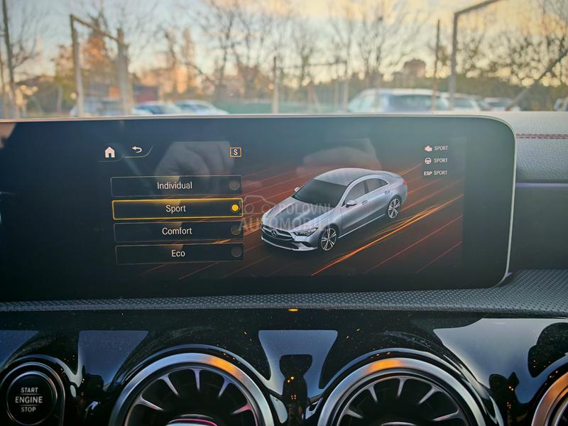 Mercedes Benz CLA 180 AMG