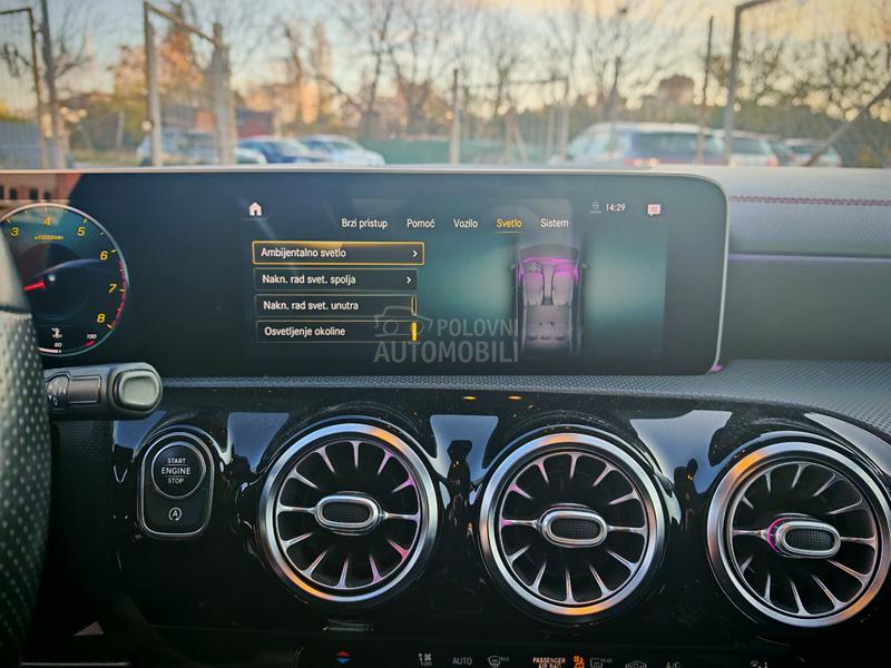 Mercedes Benz CLA 180 AMG