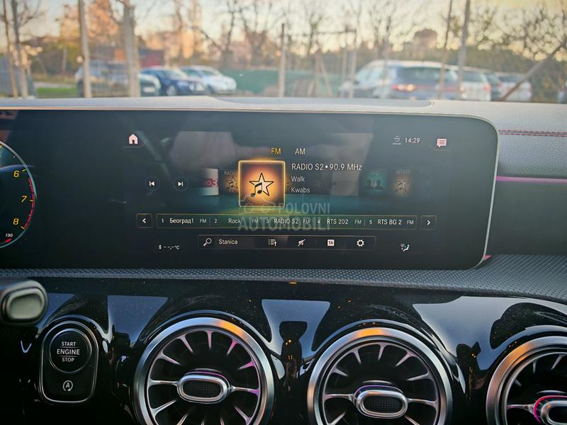 Mercedes Benz CLA 180 AMG