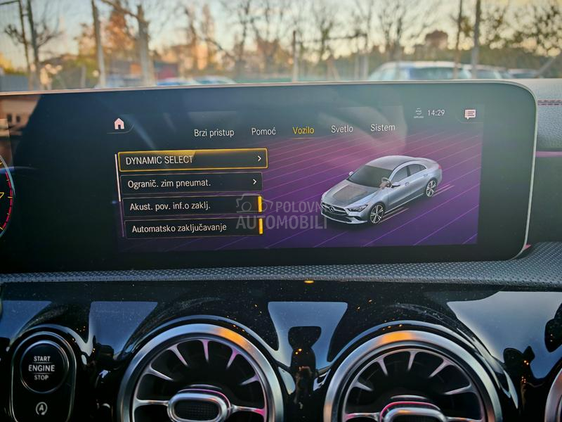 Mercedes Benz CLA 180 AMG