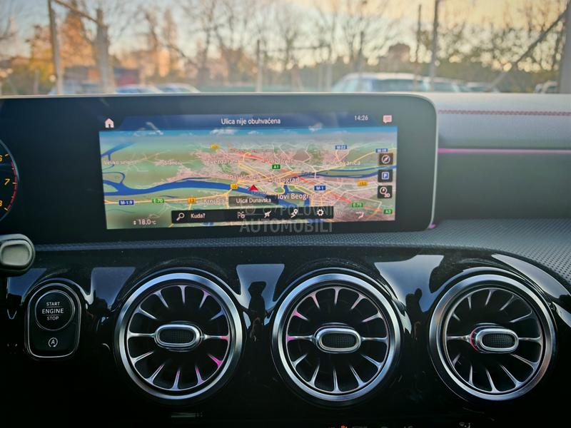 Mercedes Benz CLA 180 AMG