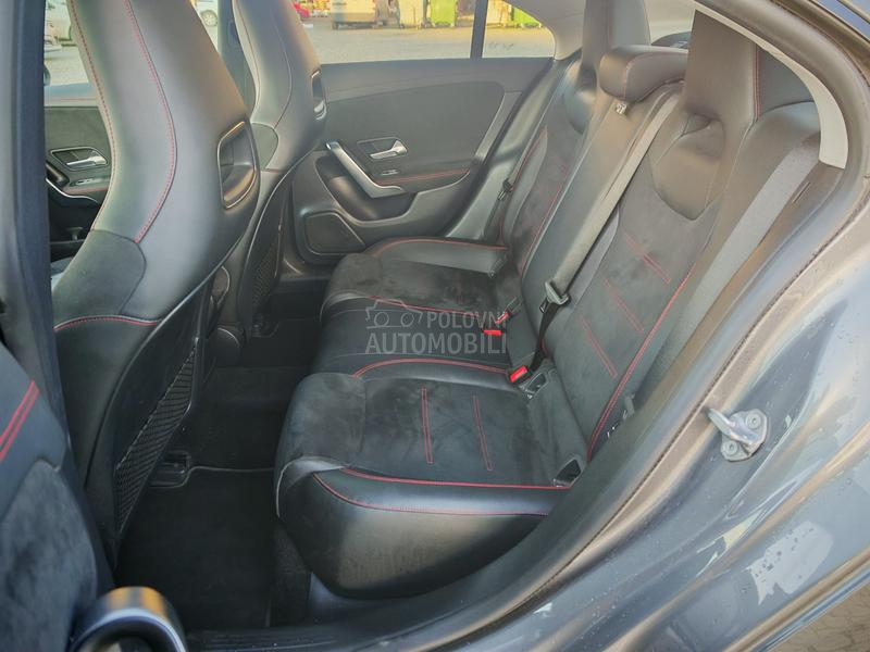 Mercedes Benz CLA 180 AMG