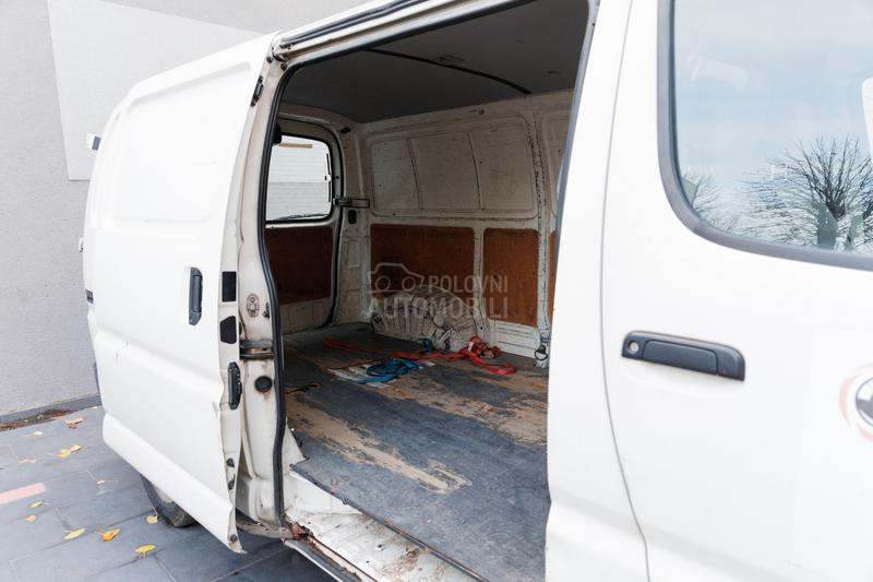 Toyota Hi-Ace 2.5 D