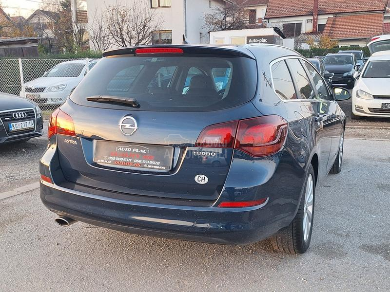 Opel Astra J 