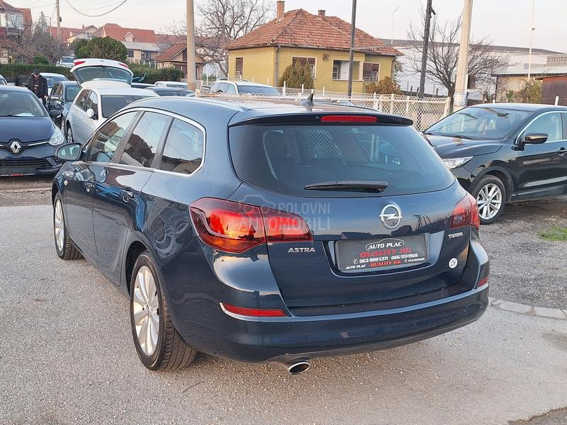 Opel Astra J 
