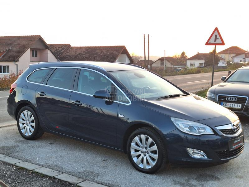 Opel Astra J 