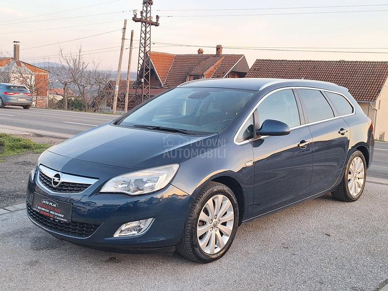 Opel Astra J 