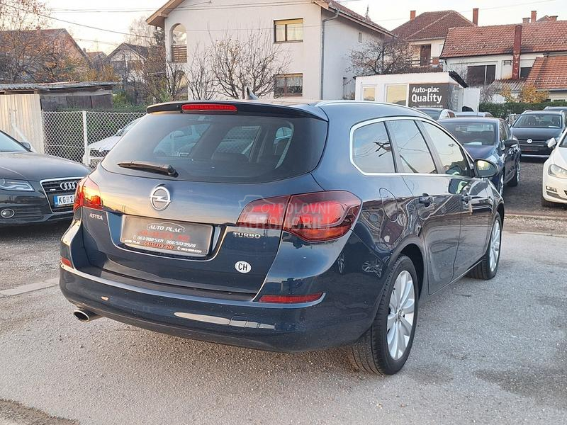 Opel Astra J 