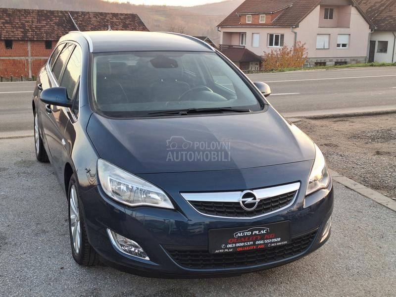Opel Astra J 