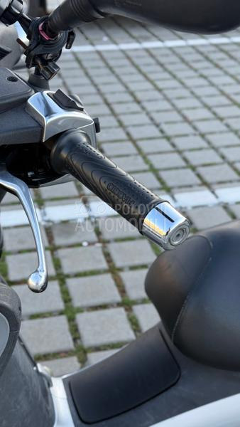 Piaggio MP3 B KAT NARDO GREY