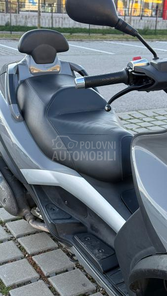 Piaggio MP3 B KAT NARDO GREY