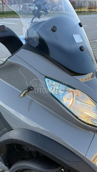 Piaggio MP3 B KAT NARDO GREY