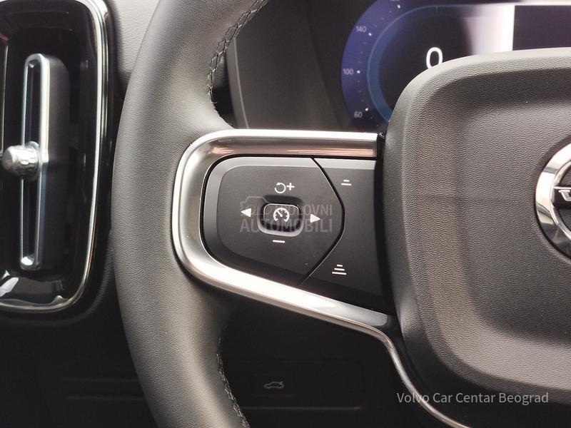 Volvo XC40 B4 AWD ULTIMATE DARK