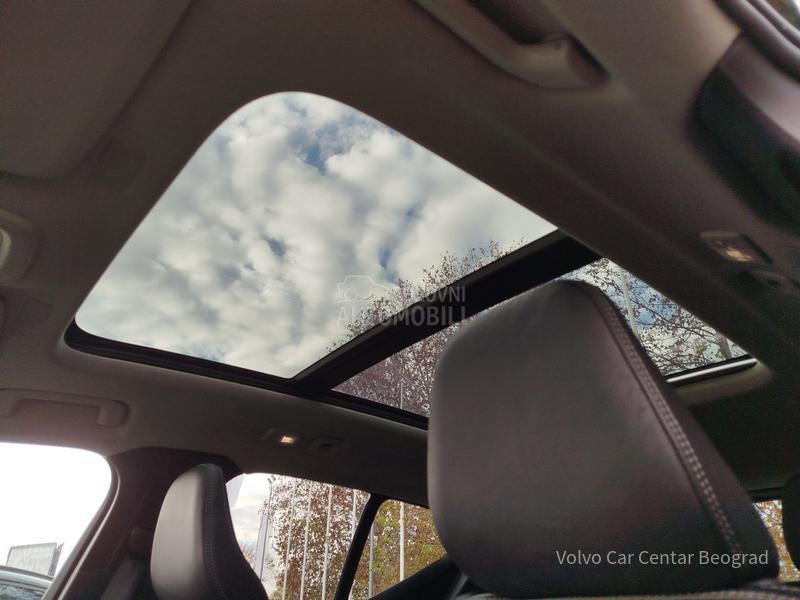 Volvo XC40 B4 AWD ULTIMATE DARK