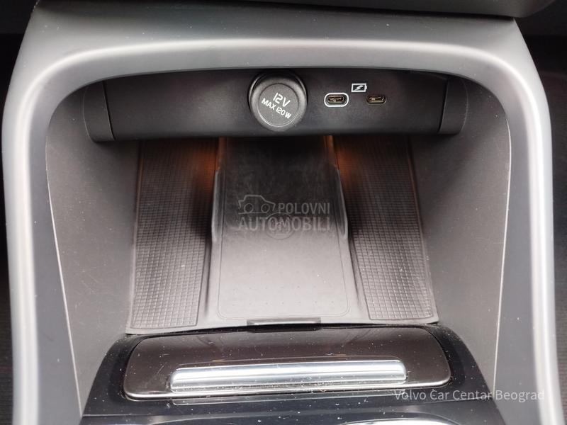 Volvo XC40 B4 AWD ULTIMATE DARK