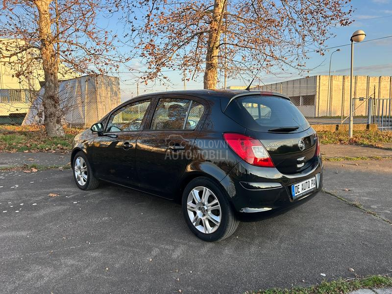 Opel Corsa D 1.3 MJTD COSMO