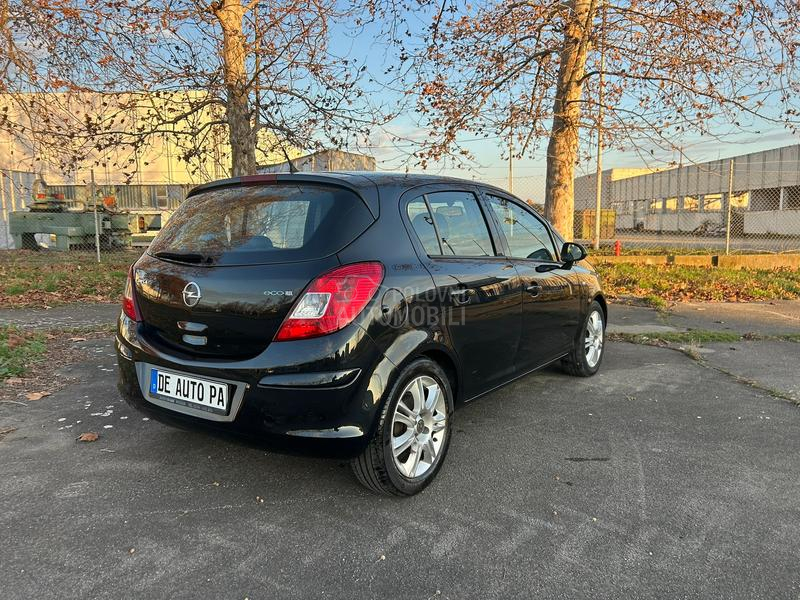 Opel Corsa D 1.3 MJTD COSMO