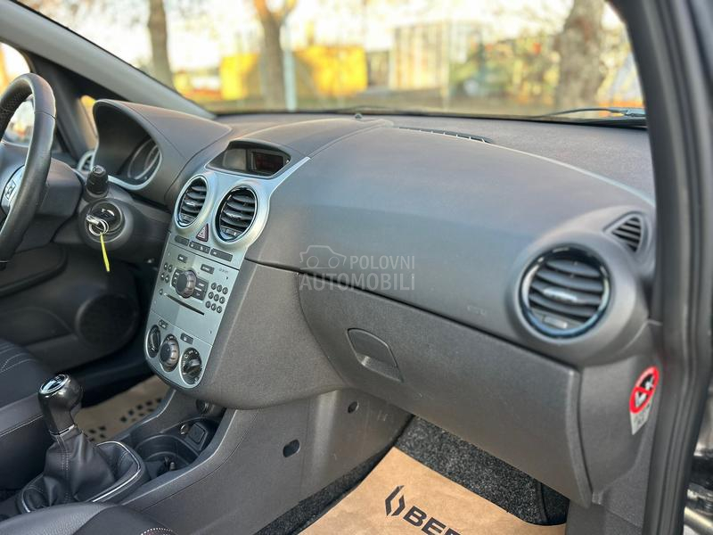 Opel Corsa D 1.3 MJTD COSMO