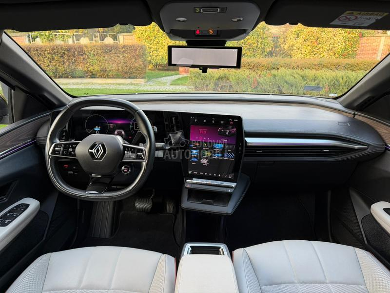 Renault Megane E tech ICONIC