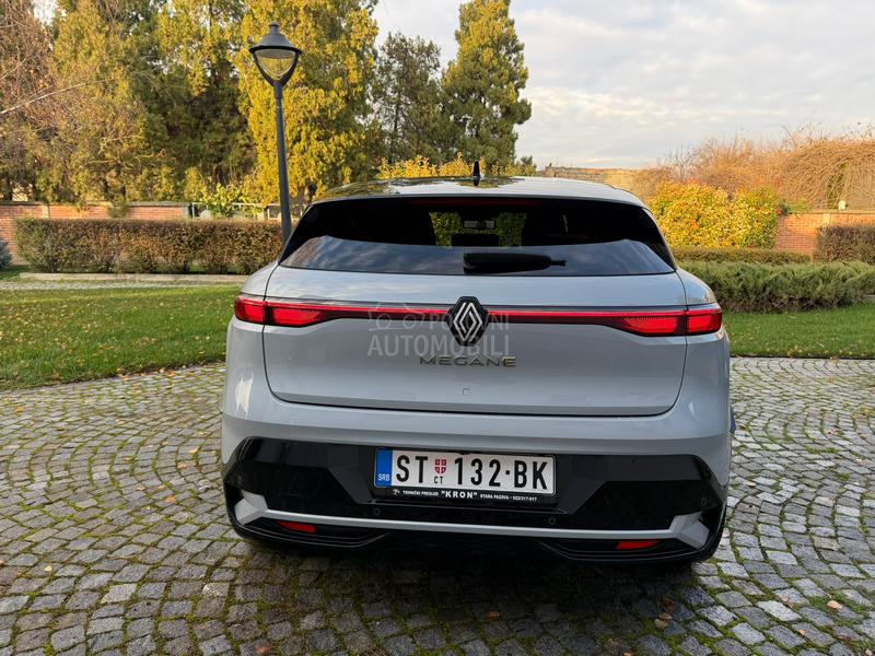 Renault Megane E tech ICONIC