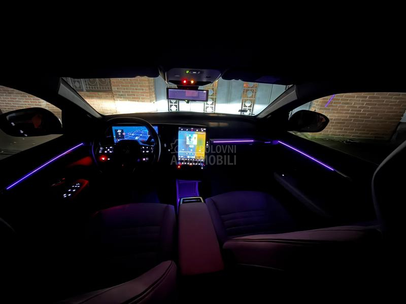 Renault Megane E tech ICONIC