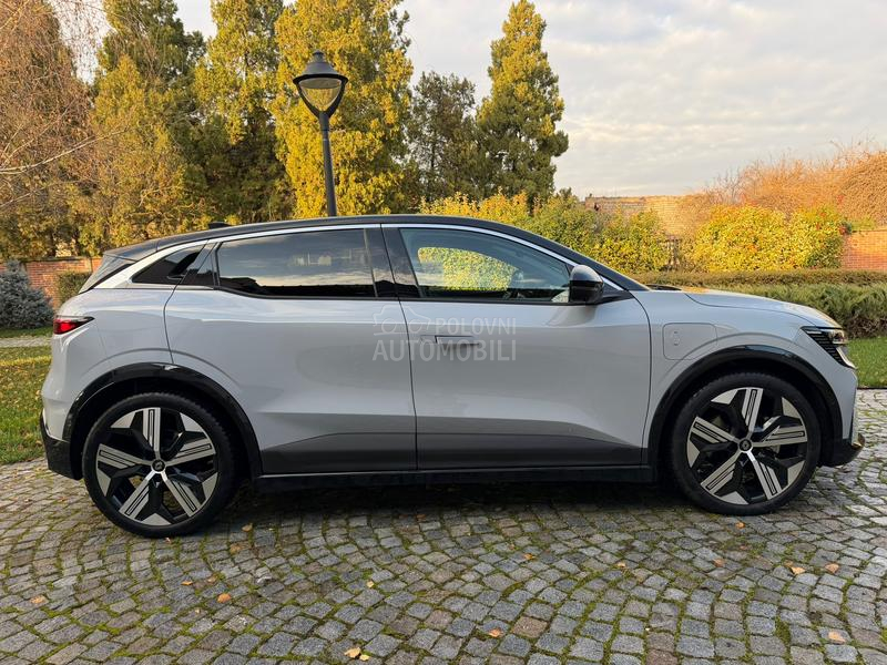 Renault Megane E tech ICONIC