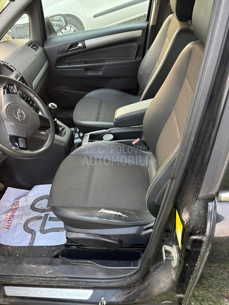 Opel Zafira 1.6 m E t a n