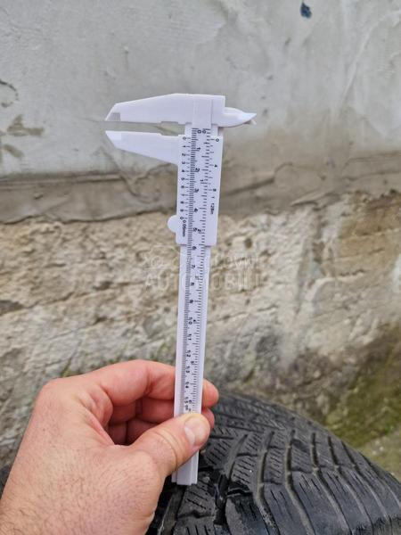 Continental 205/55 R16 Zimska