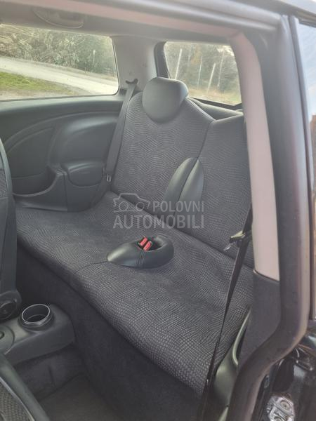 MINI Cooper 1.6