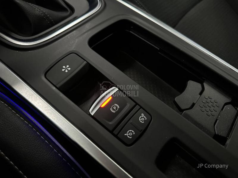 Renault Megane 1.3 TCe BOSE AUT