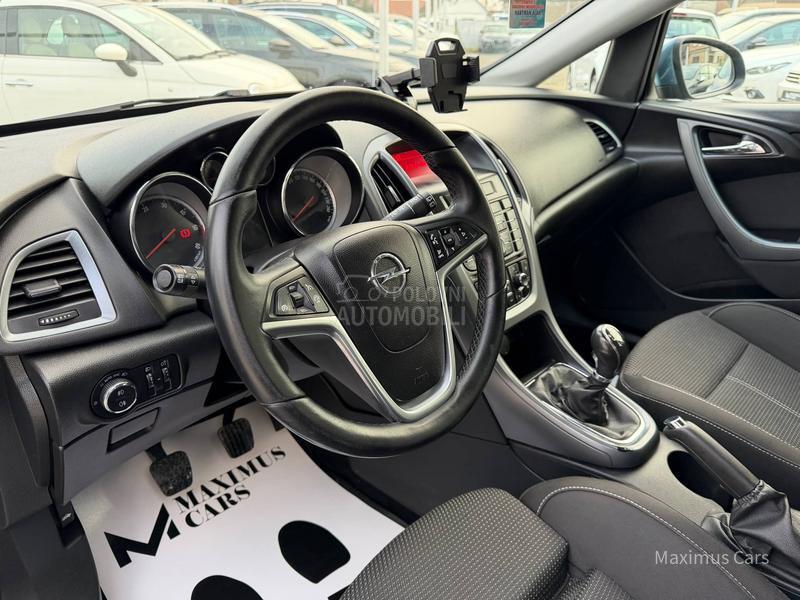 Opel Astra J 1.6 CDTI
